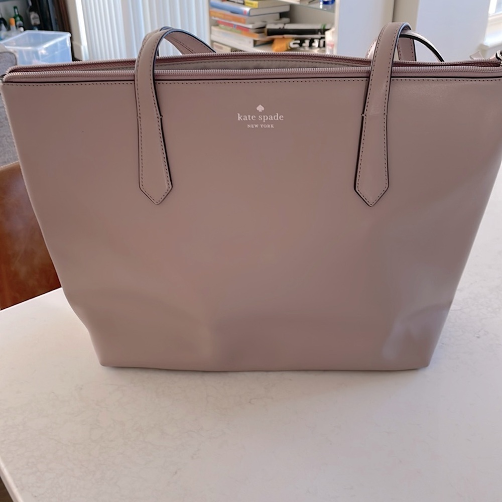 Kate Spade tote - Picture 4 of 9